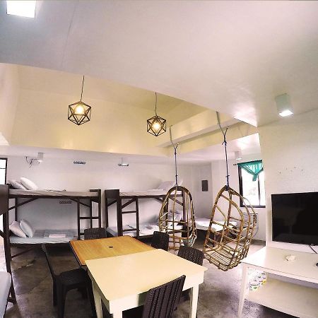 Jmp Hostel Coron Exterior photo